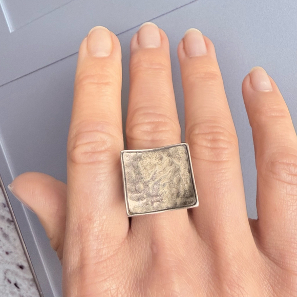 Silpada Artisan Square Modernist Hammered Sterling Silver 925 Retired Ring - Picture 11 of 12